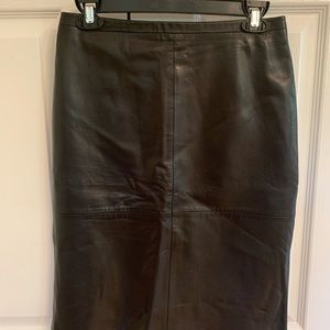 Banana Republic leather pencil skirt size 4P